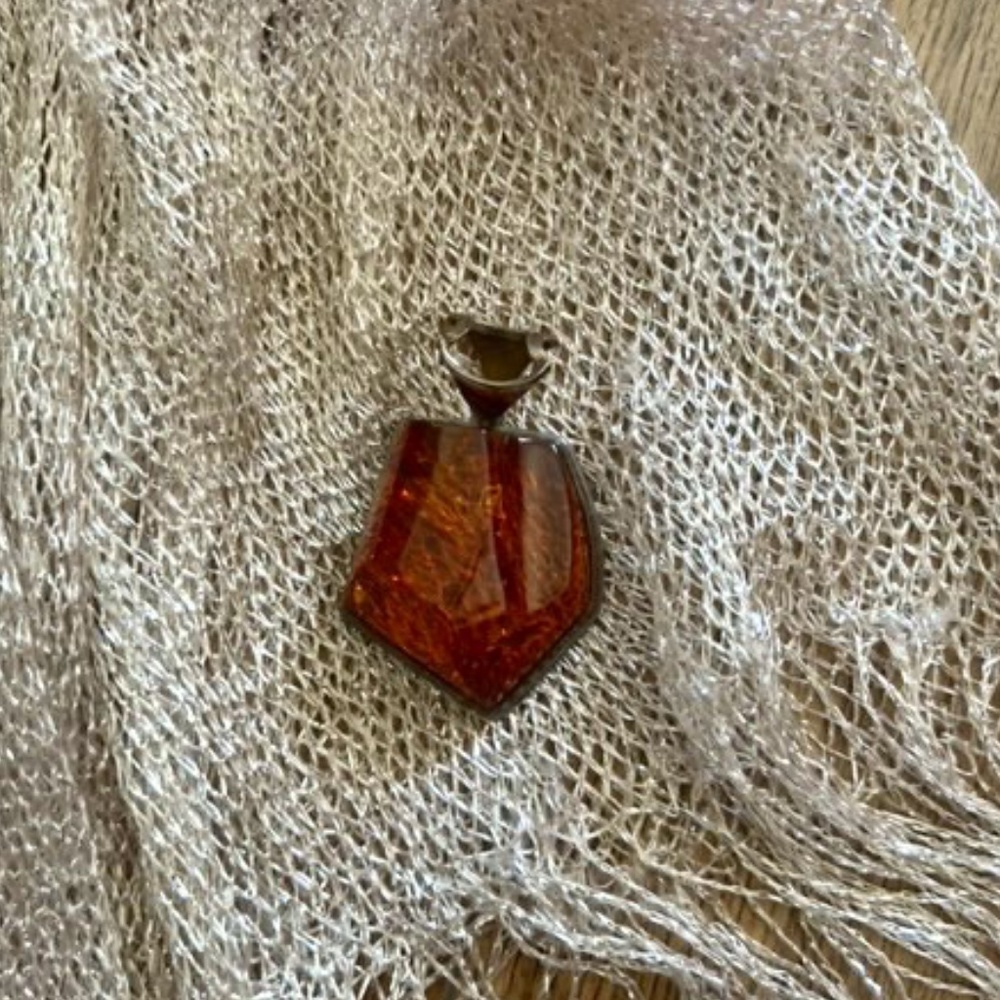 Gorgeous Silver & Stone Pendant